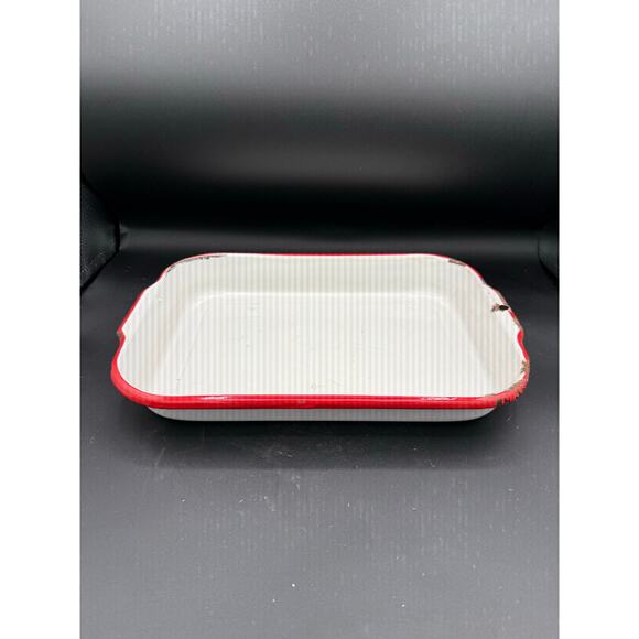 Vintage Enamelware Pan - White With Red Trim - Picture 2 of 8